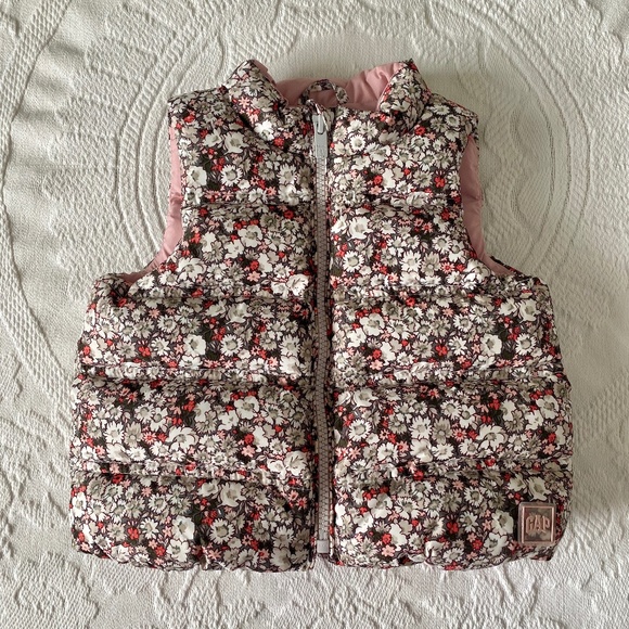 Baby Gap 12-18 Months Floral Puffer Vest - Picture 1 of 5
